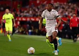 塞维利亚赢得关键胜利，稳固联赛前四(塞维利亚比赛时间)