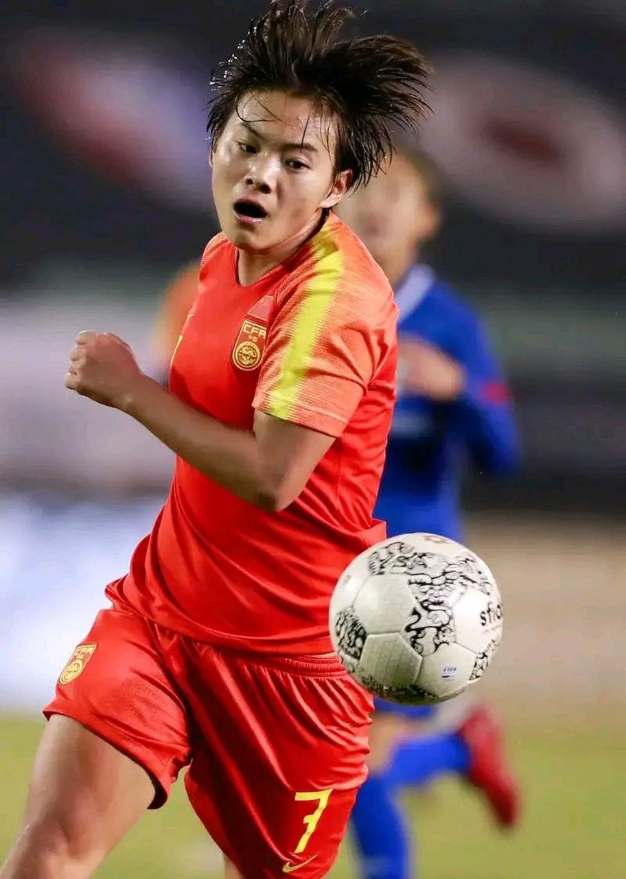 包含四川女足小将表现抢眼，备战全国青年锦标赛的词条