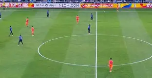 汉堡客场力克对手，继续向前迈进！